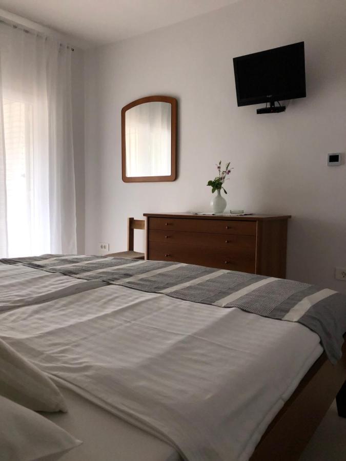 Apartments Aco Barbat na Rabu Eksteriør bilde