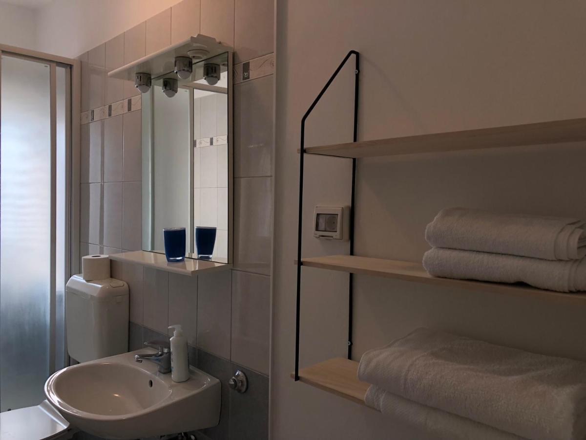 Apartments Aco Barbat na Rabu Eksteriør bilde