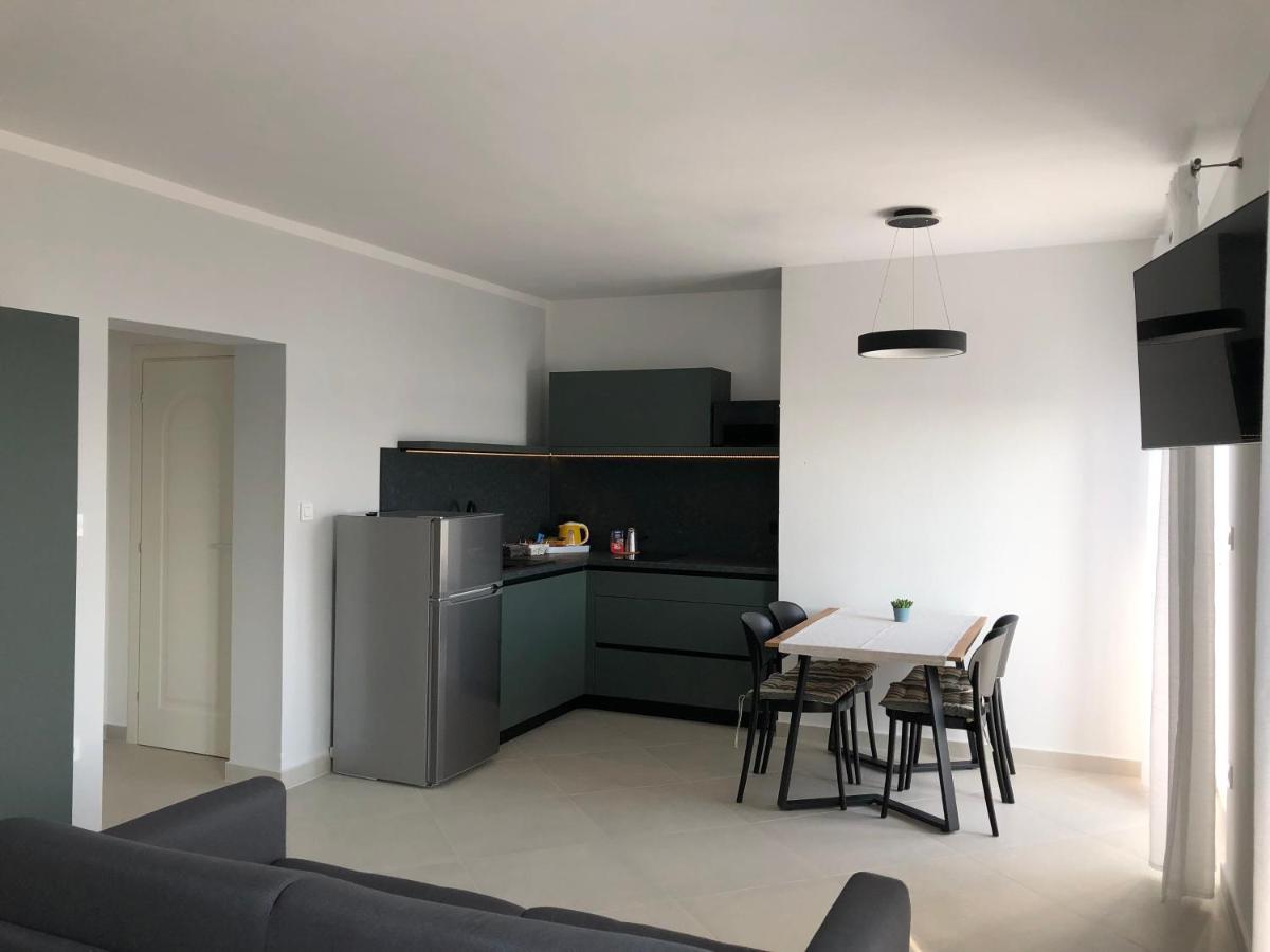 Apartments Aco Barbat na Rabu Eksteriør bilde